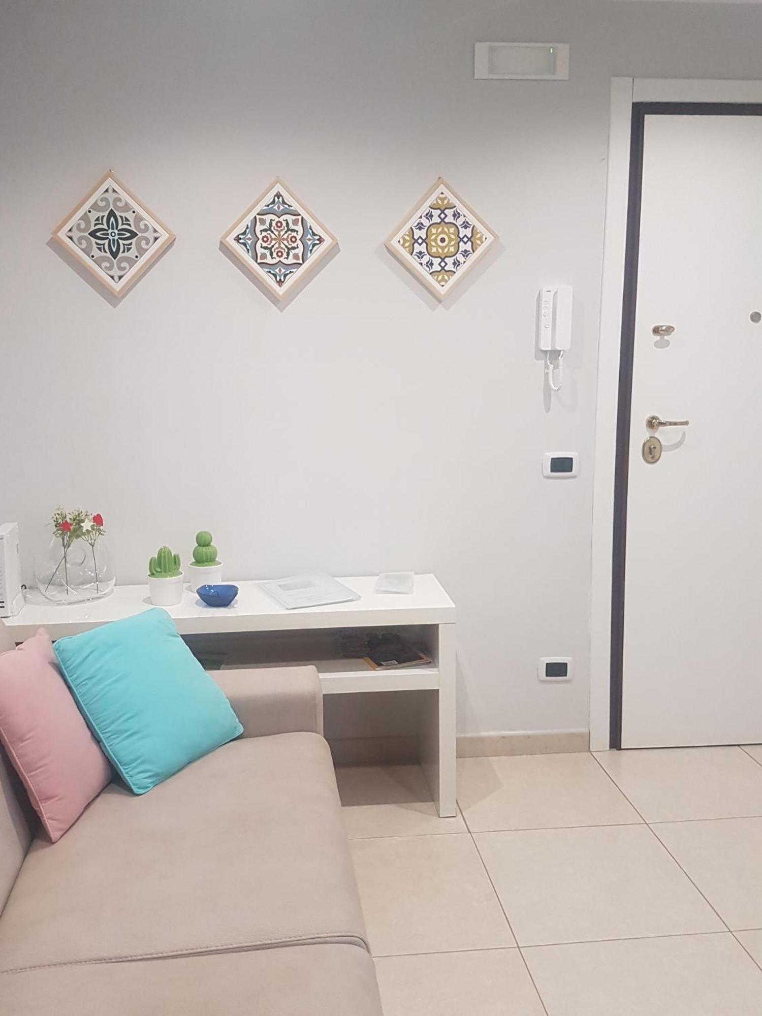 شقة Attico Con Terrazza A باري المظهر الخارجي الصورة