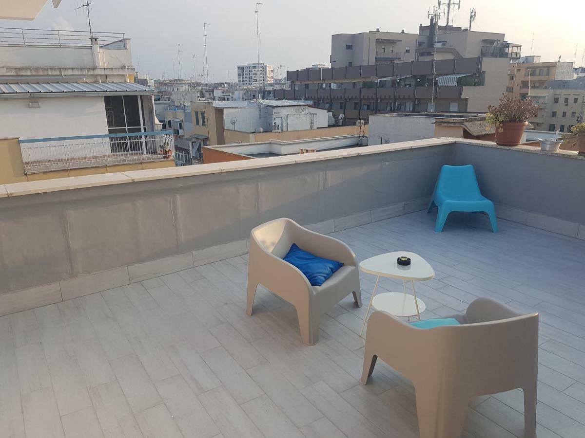 شقة Attico Con Terrazza A باري المظهر الخارجي الصورة
